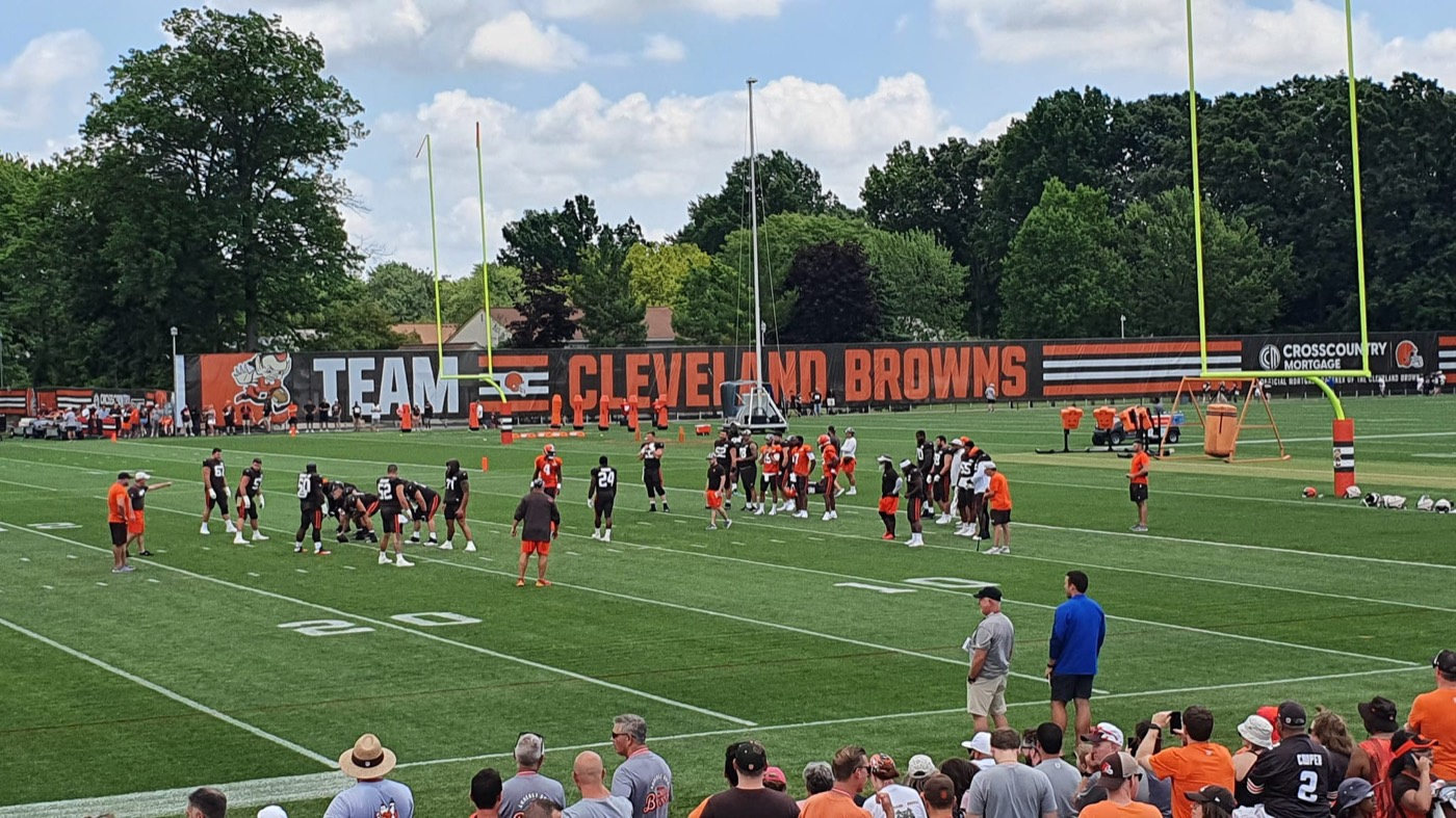 Browns fans at a British Bulldawgs event